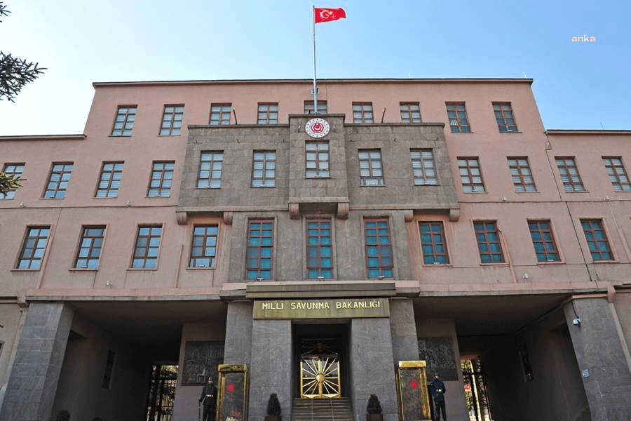 MSB: “Fırat Kalkanı Bölgesinde 5 PKK/YPG’li Terörist Etkisiz Hâle Getirildi” Millî Savunma Bakanlığı (MSB), “Suriye’nin kuzeyindeki Fırat Kalkanı bölgesinde saldırı