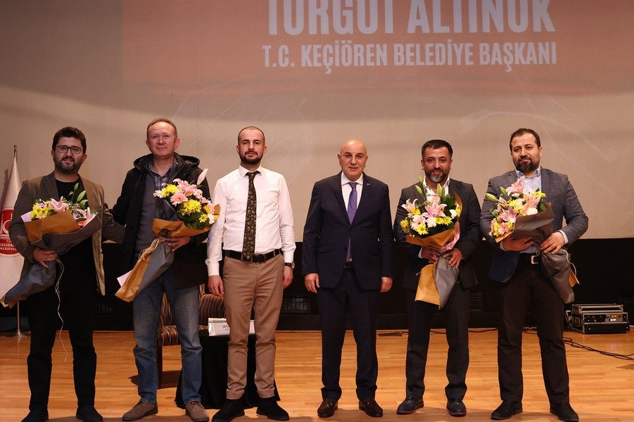 Keçiören Belediyesi Tepebaşı Kurs Merkezi’nin YKS ve LGS öğrencilerine sınavlarda