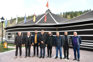 Baskan Murat Kose Corumlu Is Adamlari ve Ogrencilerle Bulustu