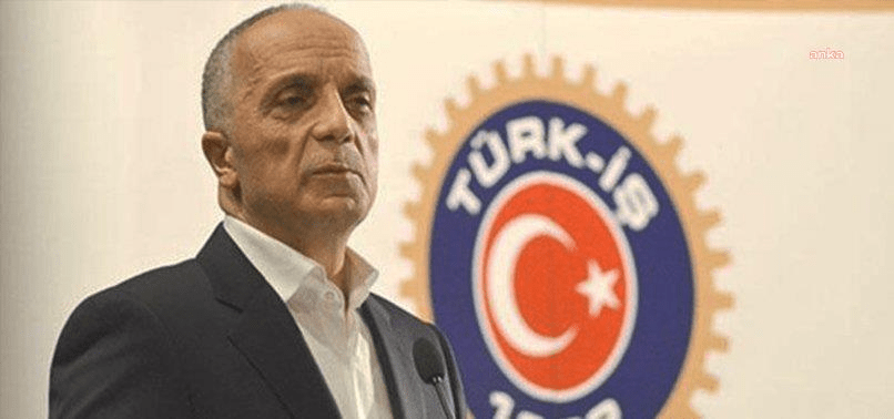 TÜRK-İŞ Genel Başkanı Ergün Atalay, işveren ve hükümet temsilcileri tarafından