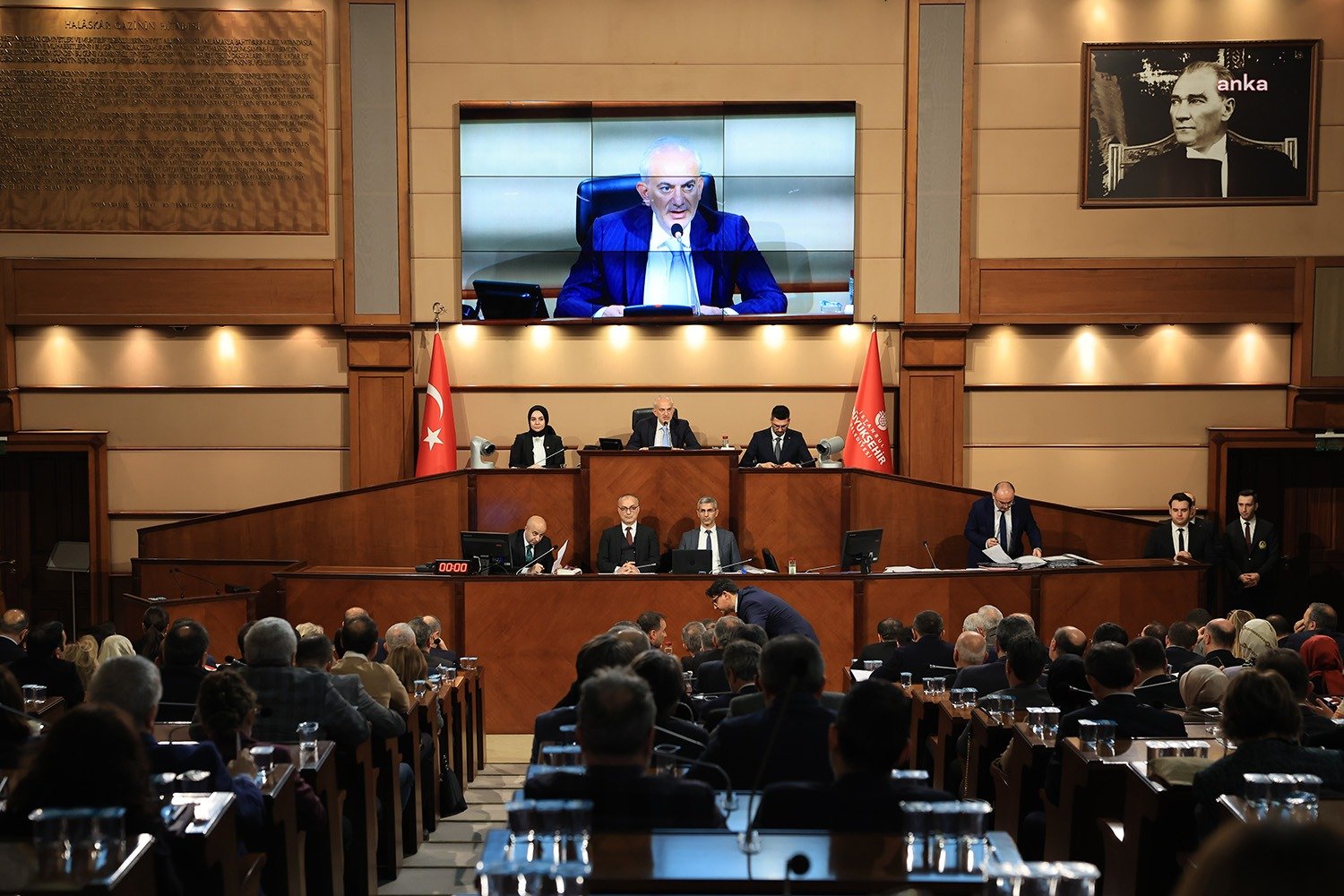 İstanbul Büyükşehir Belediye (İBB) Meclisi’nde İBB Başkanı Ekrem İmamoğlu'na hapis