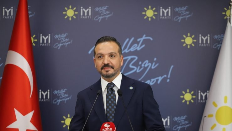 İYİ Parti Sözcüsü Kürşad Zorlu, hakaret davalarında ceza alanlara getirilen