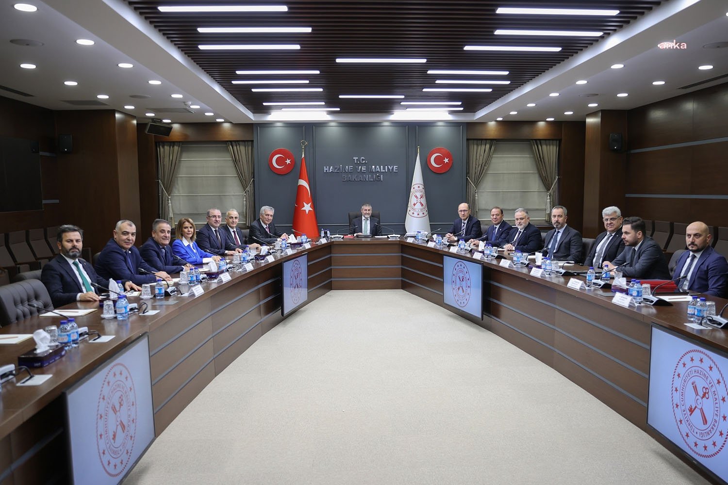 İstanbul Sanayi Odası (İSO) Yönetimi, Ankara'da 4 bakanlık ile TBMM