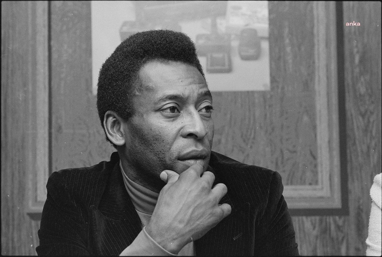 Brezilyalı efsane futbolcu Pele 82 yaşında hayatını kaybetti. Pele, bir