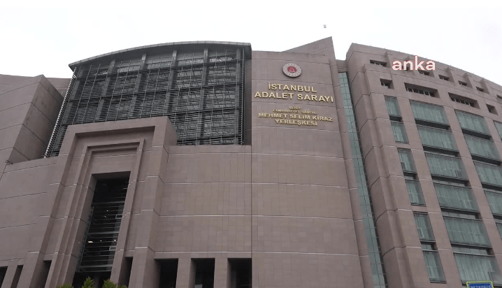 İstanbul Cumhuriyet Başsavcılığı Duyurdu: İçişleri Bakanlığı Tarafından Hazırlanan “İBB Raporu” Savcılığa Teslim Edildi İstanbul Cumhuriyet Başsavcılığı, İçişleri Bakanlığı Mülkiye Başmüfettişliği tarafından İstanbul Büyükşehir