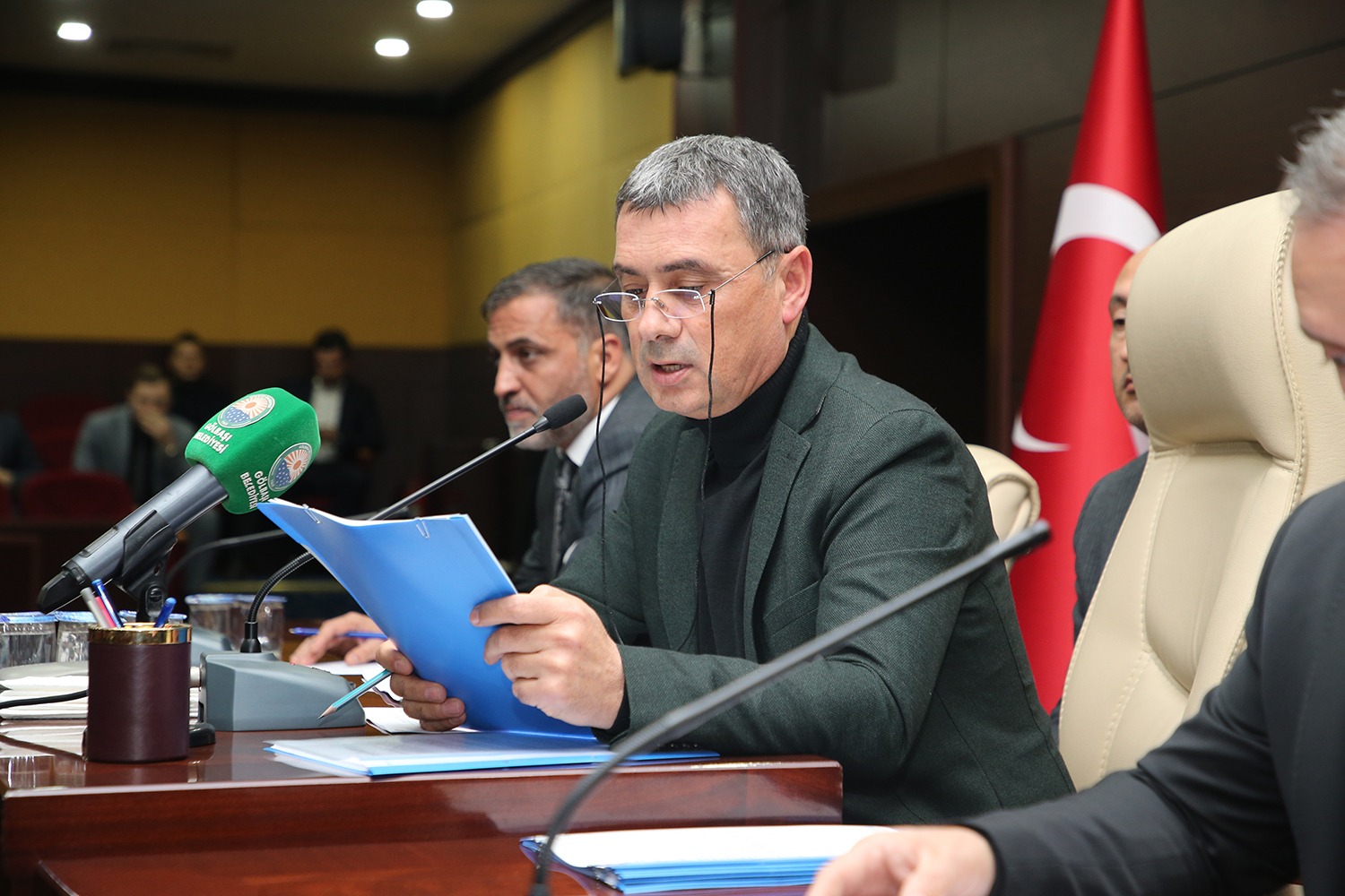 Başkan Şimşek, promosyonların gecikme sebebi olarak, “Biz personelimizi asla mağdur