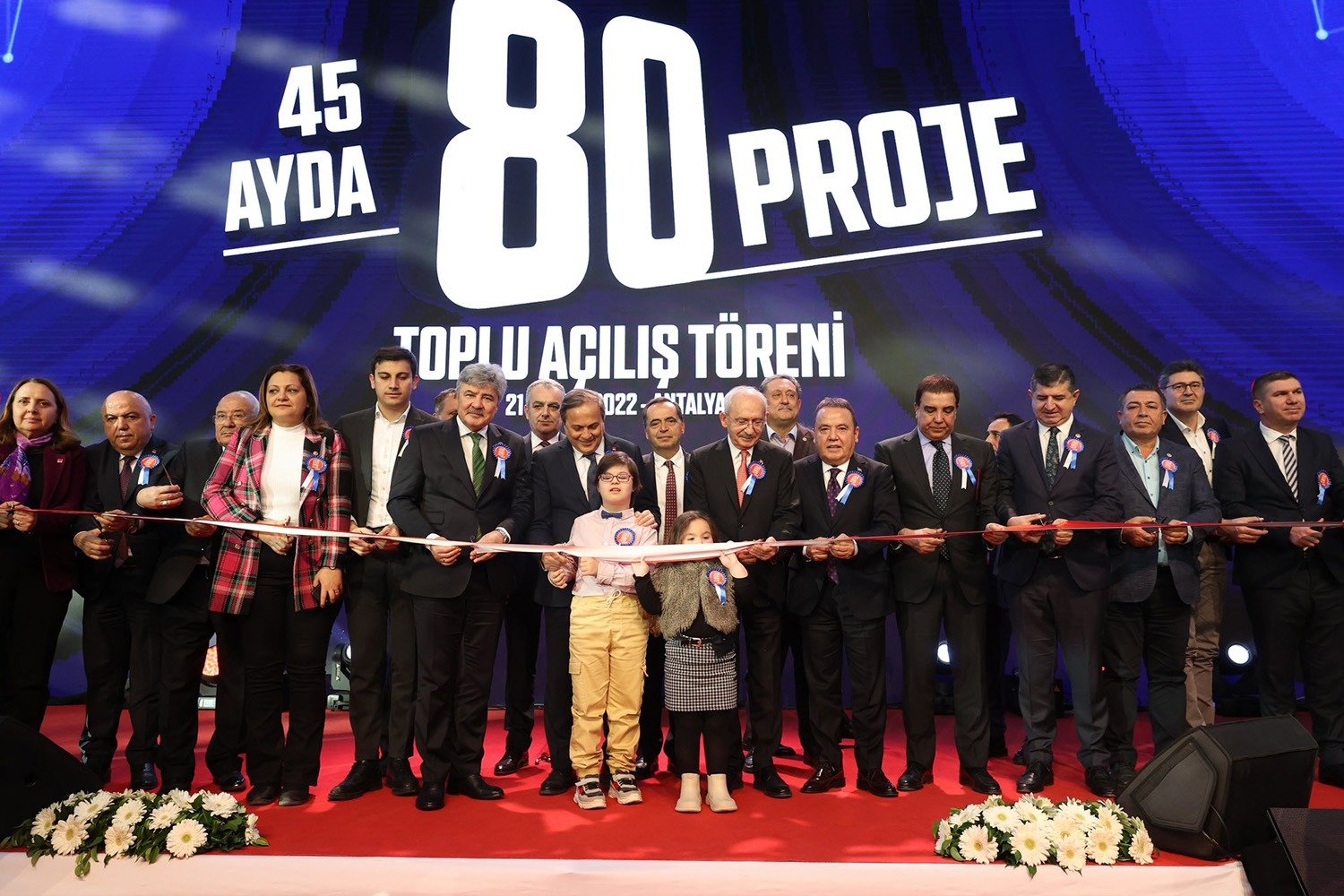 Antalya Büyükşehir Belediye Başkanı Muhittin Böcek, 45 Ayda 80 Proje