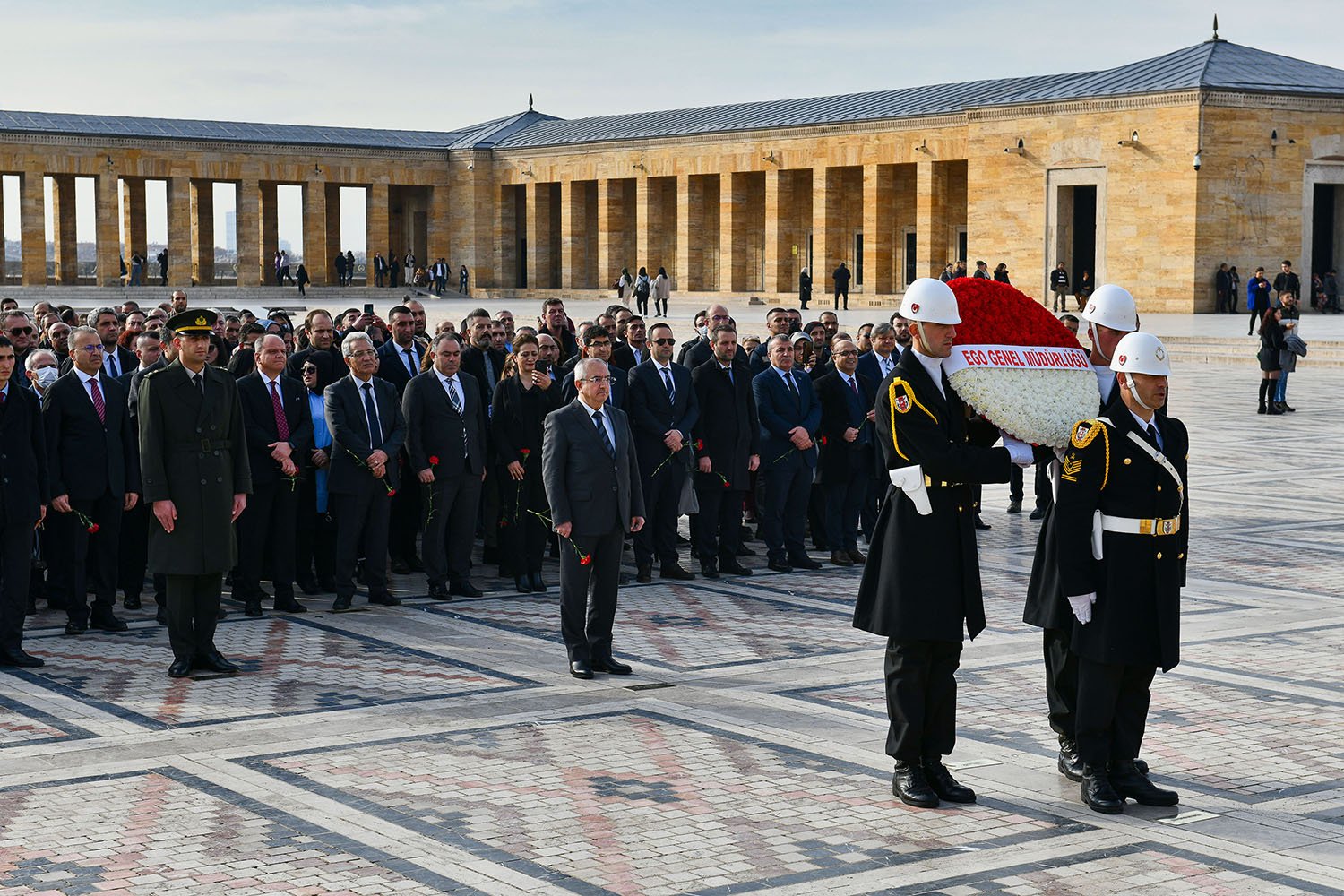 Ankara Büyükşehir Belediyesi EGO Genel Müdürlüğü, “80. Kuruluş Yıl Dönümü”nü kutladı. Anıtkabir Özel Defteri’ni imzalayan