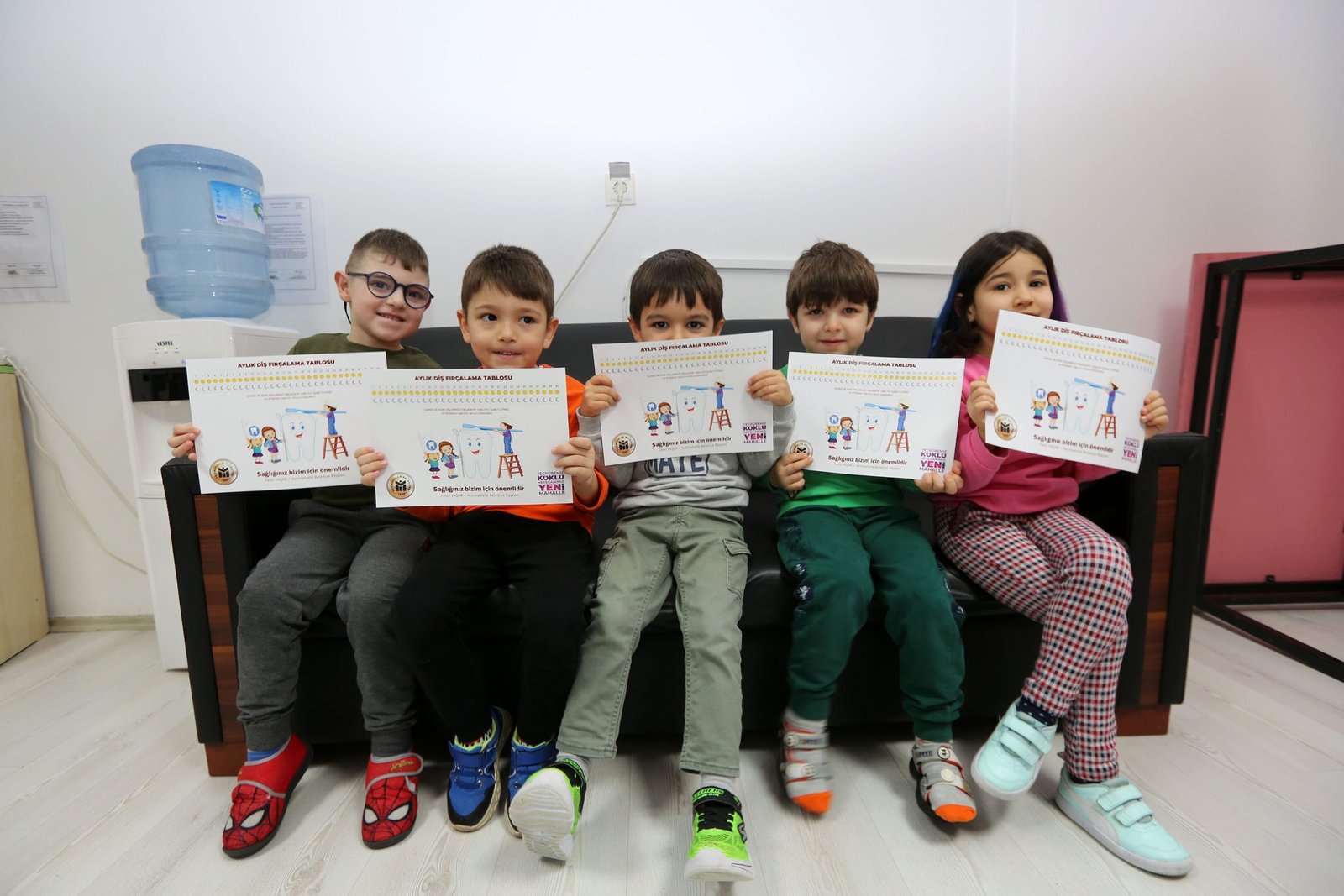 Yenimahalle Belediyesi kreşlerinde eğitim gören çocukları, diş taramasından geçirdi.