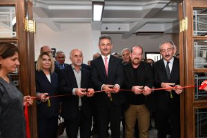 Noktadan Ask-i Kelam’a Husnu Hat Sergisi