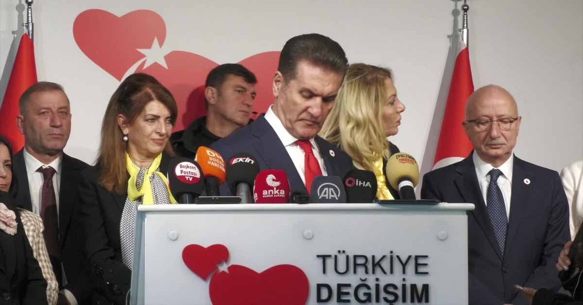 Mustafa Sarıgül: “Bir Siyasi, Bir Başka Partiyi Popülist Politika Yaparak Dışarıdan Yönetmeye Kalkmamalıdır” Türkiye Değişim Partisi Genel Başkanı Mustafa Sarıgül, CHP Genel Başkanı