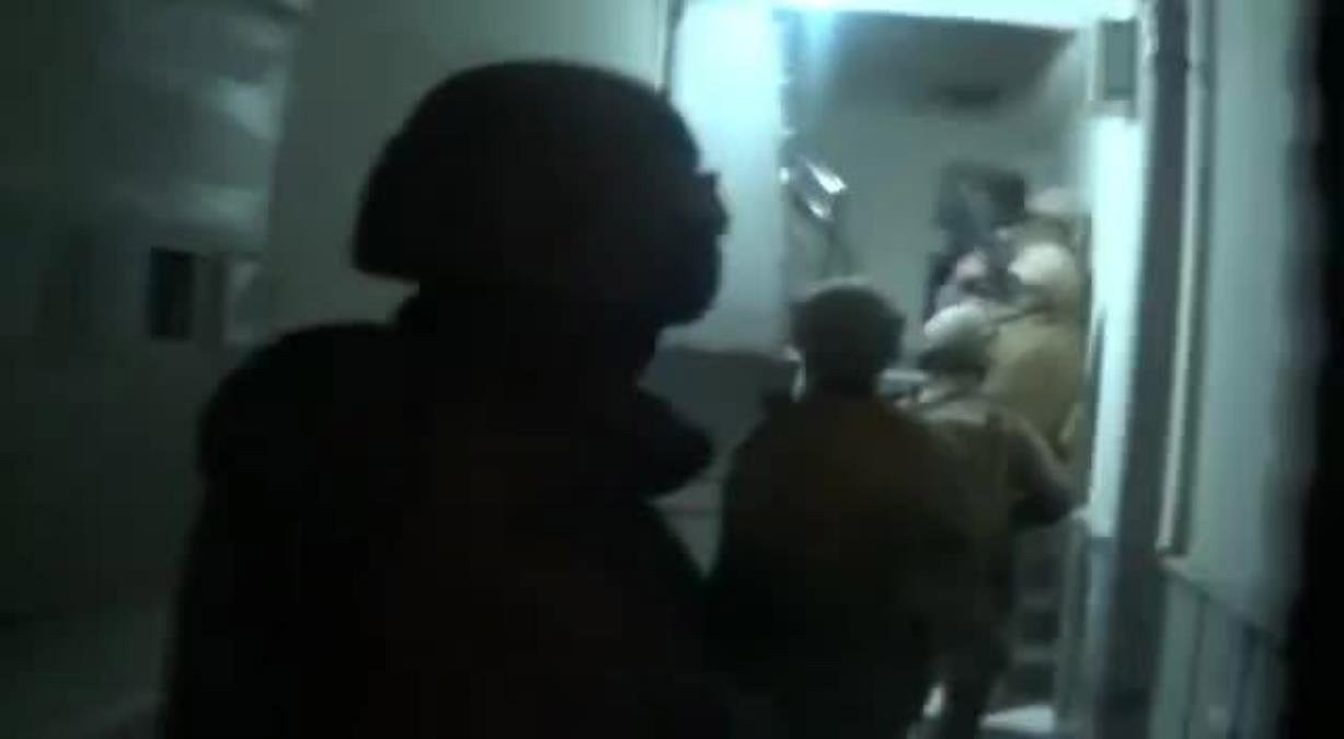 İstanbul’da Yapılan Operasyonlarda 95 Göçmen Yakalandı İstanbul'da yasa dışı göçle mücadele çerçevesinde 6-20 Aralık 2022 tarihleri