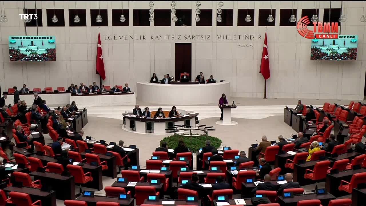 İYİ Parti Genel Başkan Yardımcısı Şenol Sunat, Mesleki Eğitim Merkezleri'nin çırak