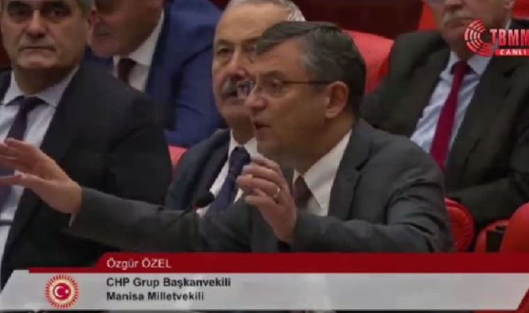 Özgür Özel’den Bakan Varank’a: “TOGG Konusunda Çok İstismarcı Bir Tutumunuz Var” CHP Grup Başkanvekili Özgür Özel, Sanayi ve Teknoloji Bakanı Mustafa