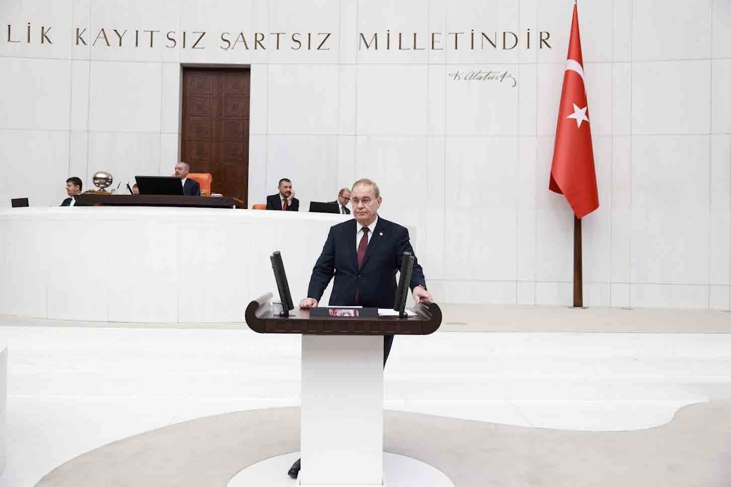 CHP Sözcüsü Faik Öztrak, TBMM Genel Kurulu'nda, "TÜİK’in makyajlı marketlerinde
