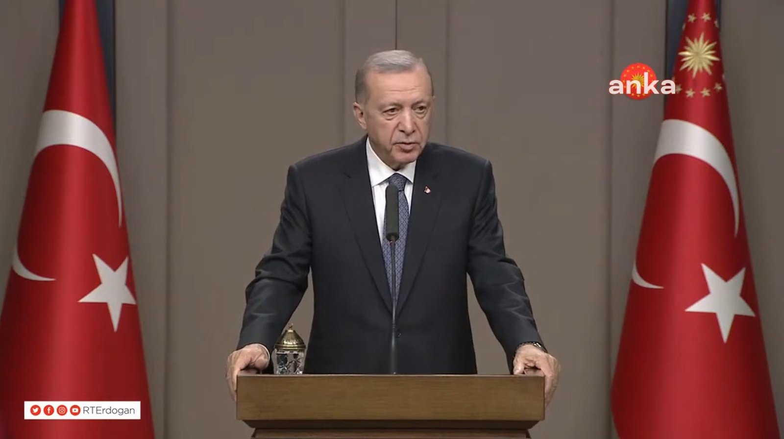 Cumhurbaşkanı Recep Tayyip Erdoğan, “Öncelikle EYT konusunda, bu ay sonuna