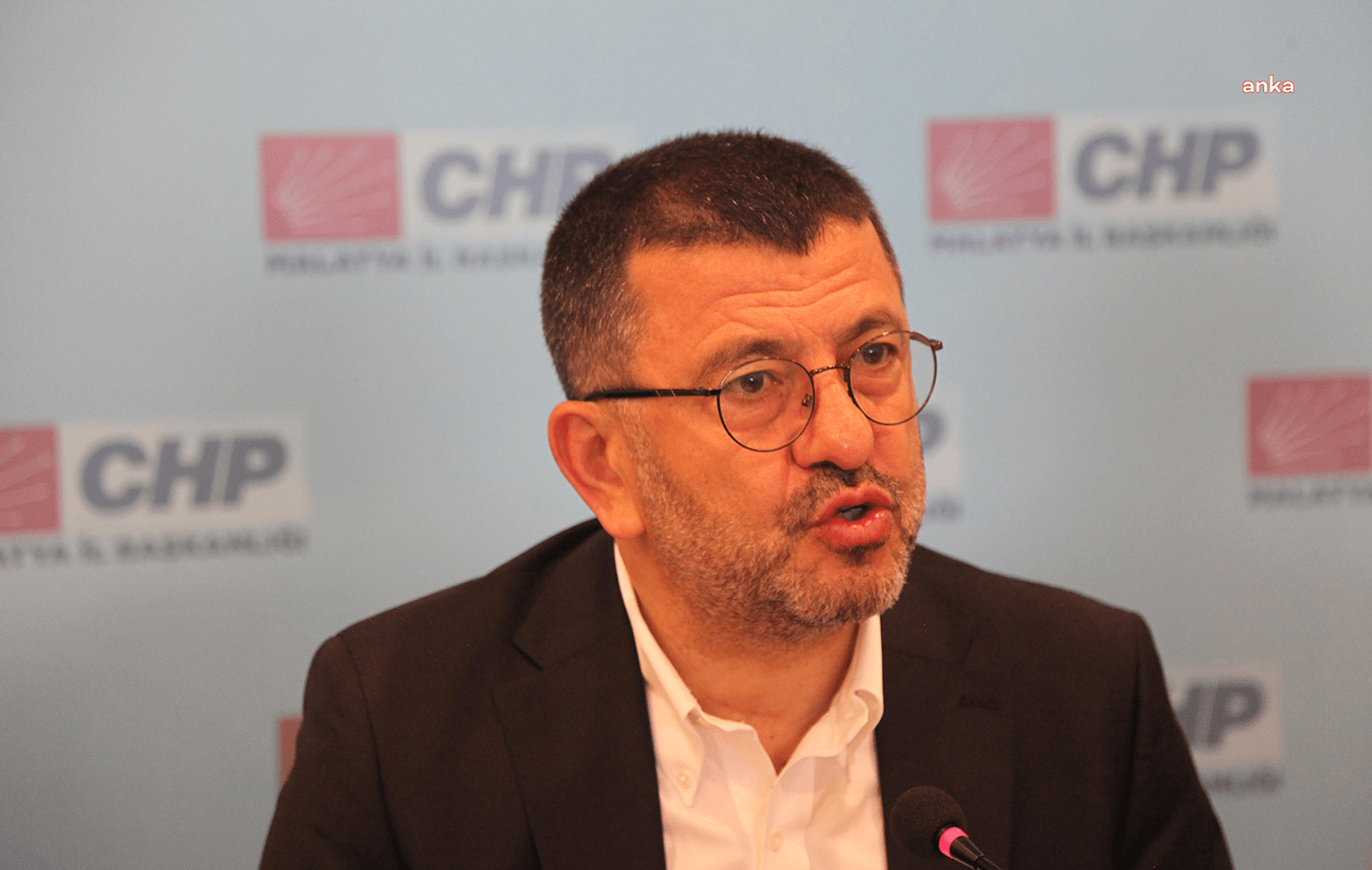 CHP Genel Başkan Yardımcısı Veli Ağbaba, kamu görevlileri sendikalarına toplu