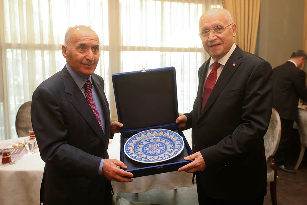 Yenimahalle Belediye Başkanı Fethi Yaşar, Türk Sanayici ve İş Adamları