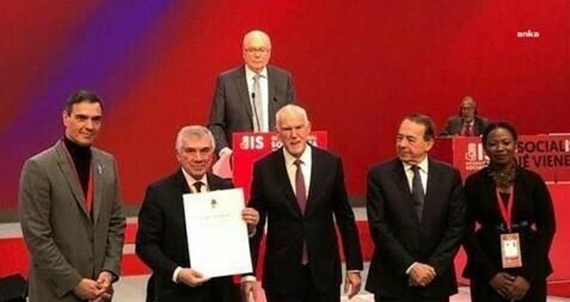 Sosyalist Enternasyonal, İstanbul Büyükşehir Belediye (İBB) Başkanı Ekrem İmamoğlu'na verilen cezayla