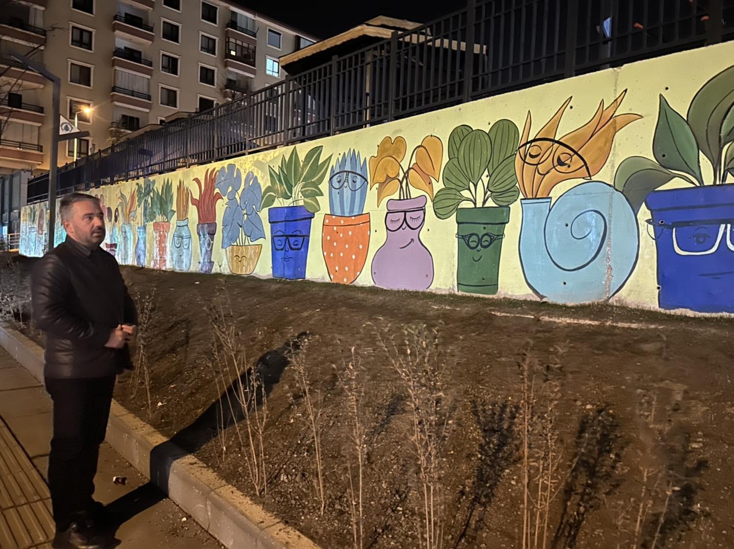 Dekoratif ve sanatsal duvar çalışmalarla sanatı sokaklara taşıyan Pursaklar Belediyesi,