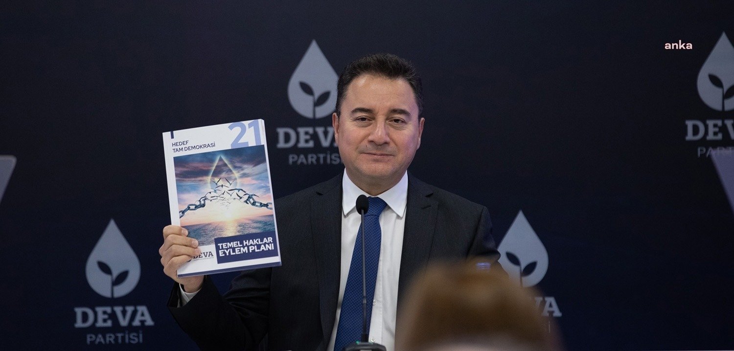 Demokrasi ve Atılım (DEVA) Partisi Genel Başkanı Ali Babacan, Temel