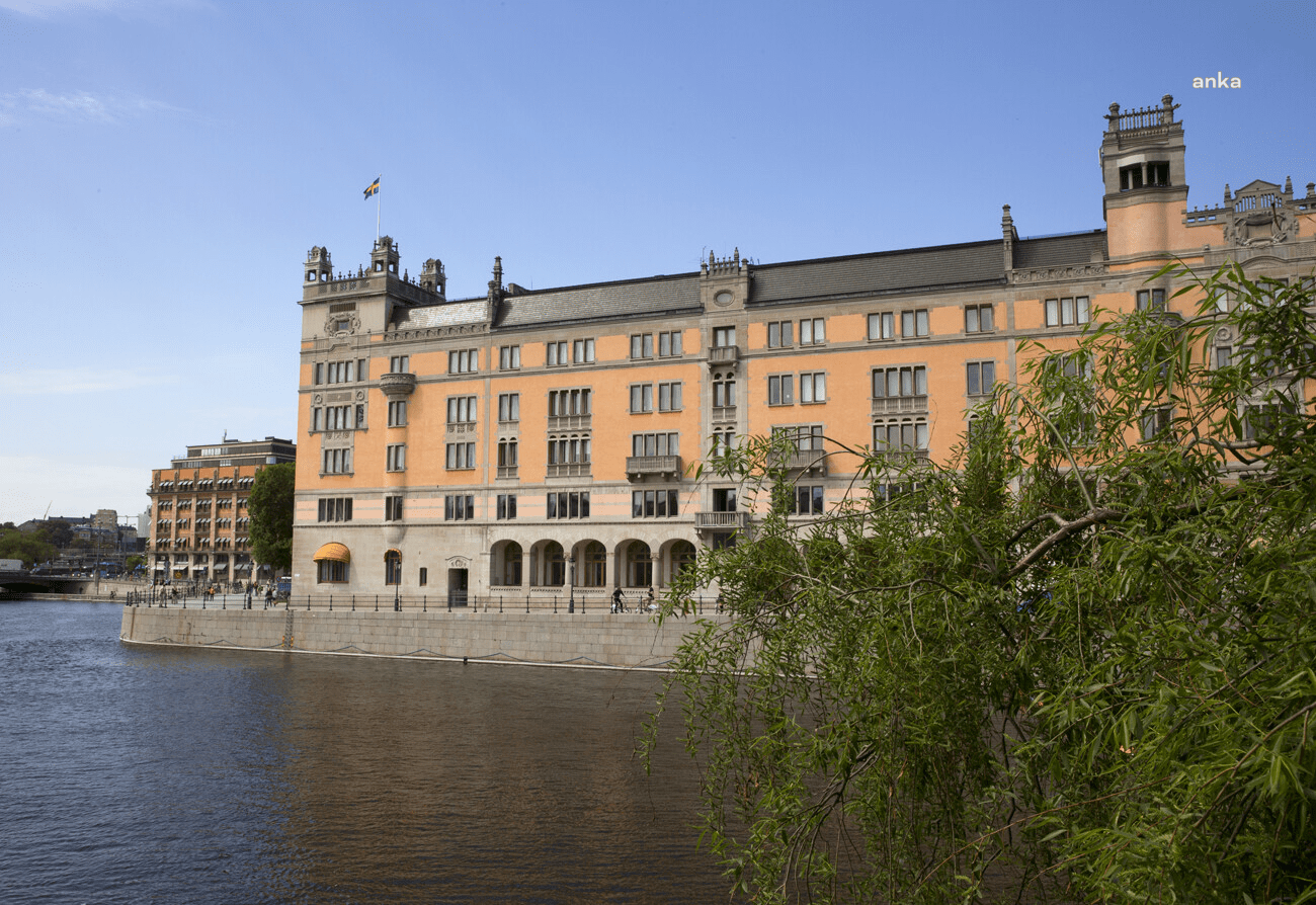 İsveç Adalet Bakanlığı, İsveç Anayasası’nda 1 Ocak 2023 tarihinde yürürlüğe