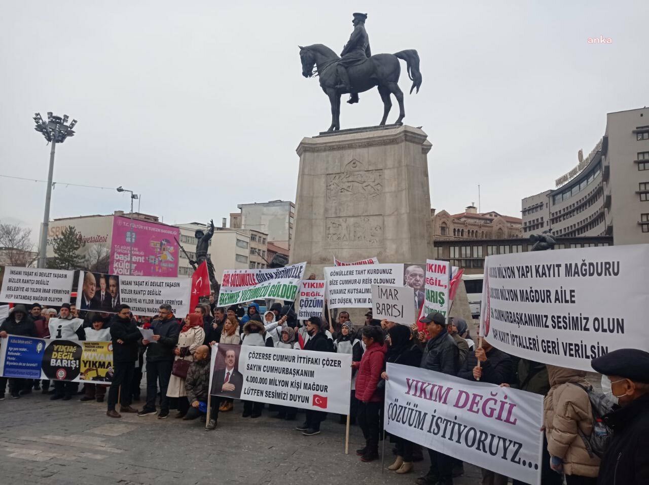 İmar Barışı Mağdurları Ankara’ya gelerek kamuoyunun dikkatini çekmeye çalıştı. Platformun