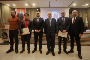 yenimahalle-belediye-baskani-yasar-ankaranin-adliye-sorunu-seminerine-katildi