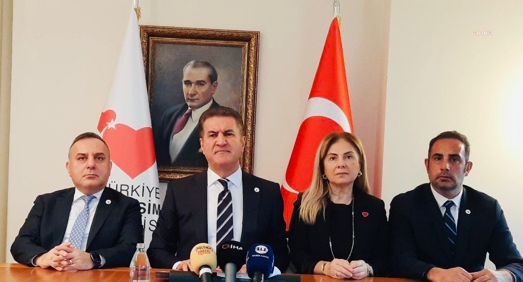 Türkiye Değişim Partisi (TDP) Genel Başkanı Sayın Mustafa Sarıgül, memur