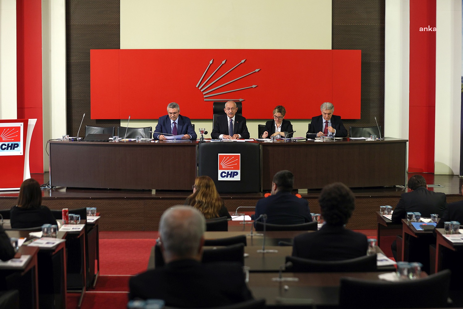 CHP Parti Meclisi, Genel Başkan Kemal Kılıçdaroğlu başkanlığında toplandı.
CHP Genel