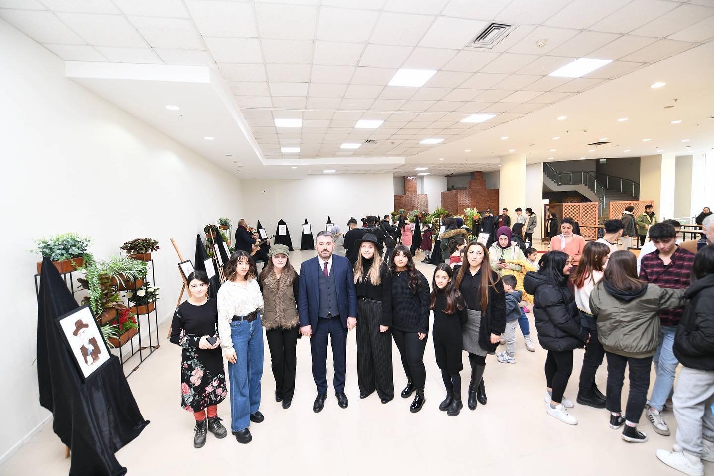 Ocak Ayı kültür-sanat etkinlikleri kapsamında Pursaklar Belediyesi, Resim kursu öğretmenlerinin