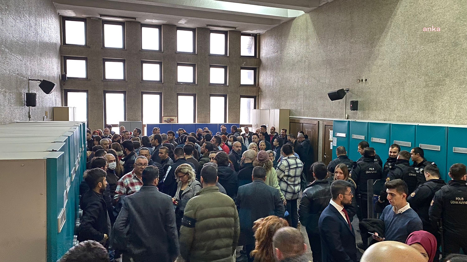 Ankara’da sahne aldığı eğlence mekanında sanatçı Onur Şener’in öldürülmesi ile