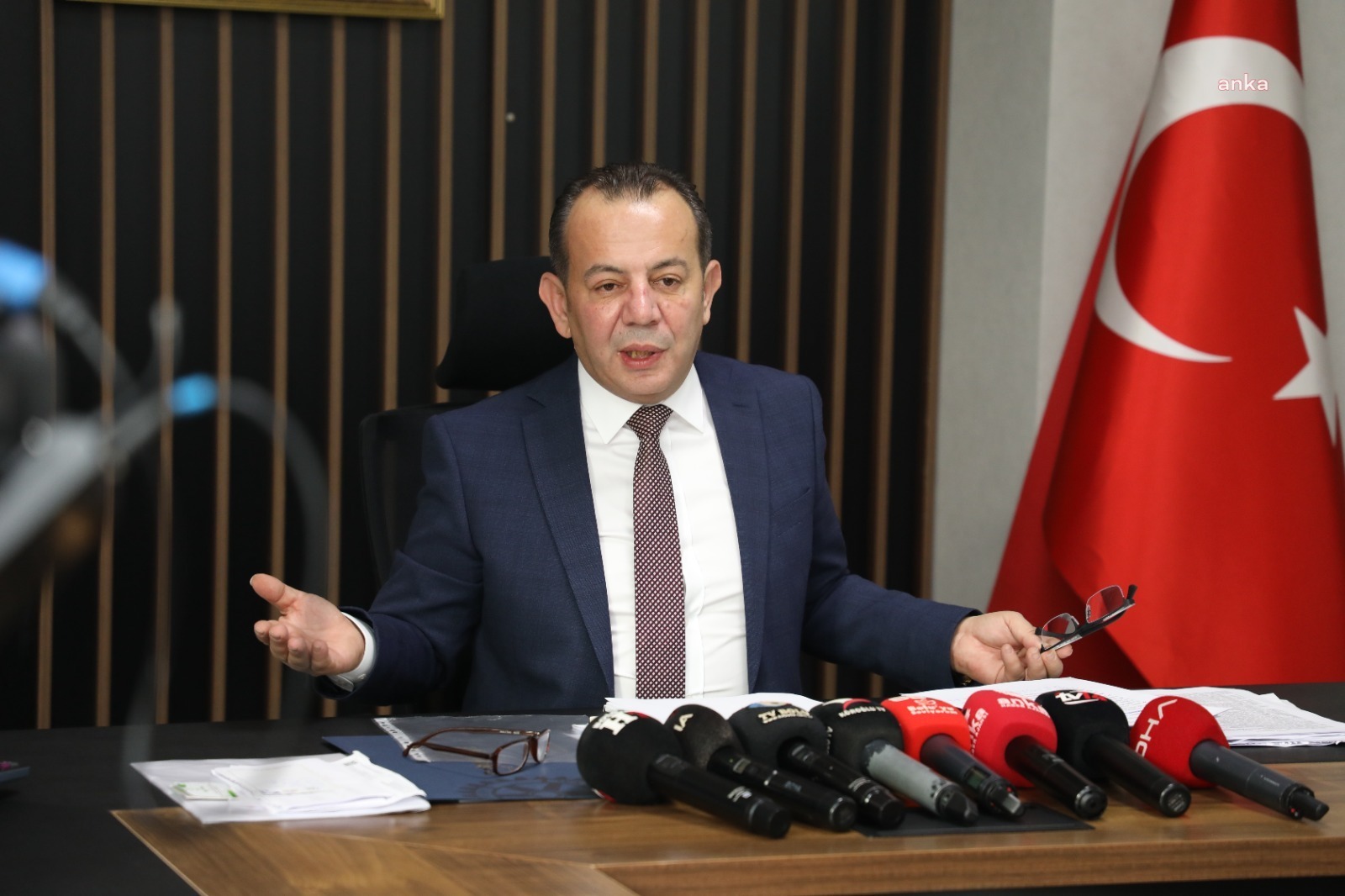 Bolu Belediye Başkanı Tanju Özcan, Cumhurbaşkanlığı adaylığına talip olduğunu söyledi.