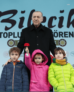 cumhurbaskani-erdogan-her-kim-osmanli-devletini-kotuluyor-asagiliyorsa-bilin-ki-ya-mankurttur-ya-da-kuyruk-acisi-vardir
