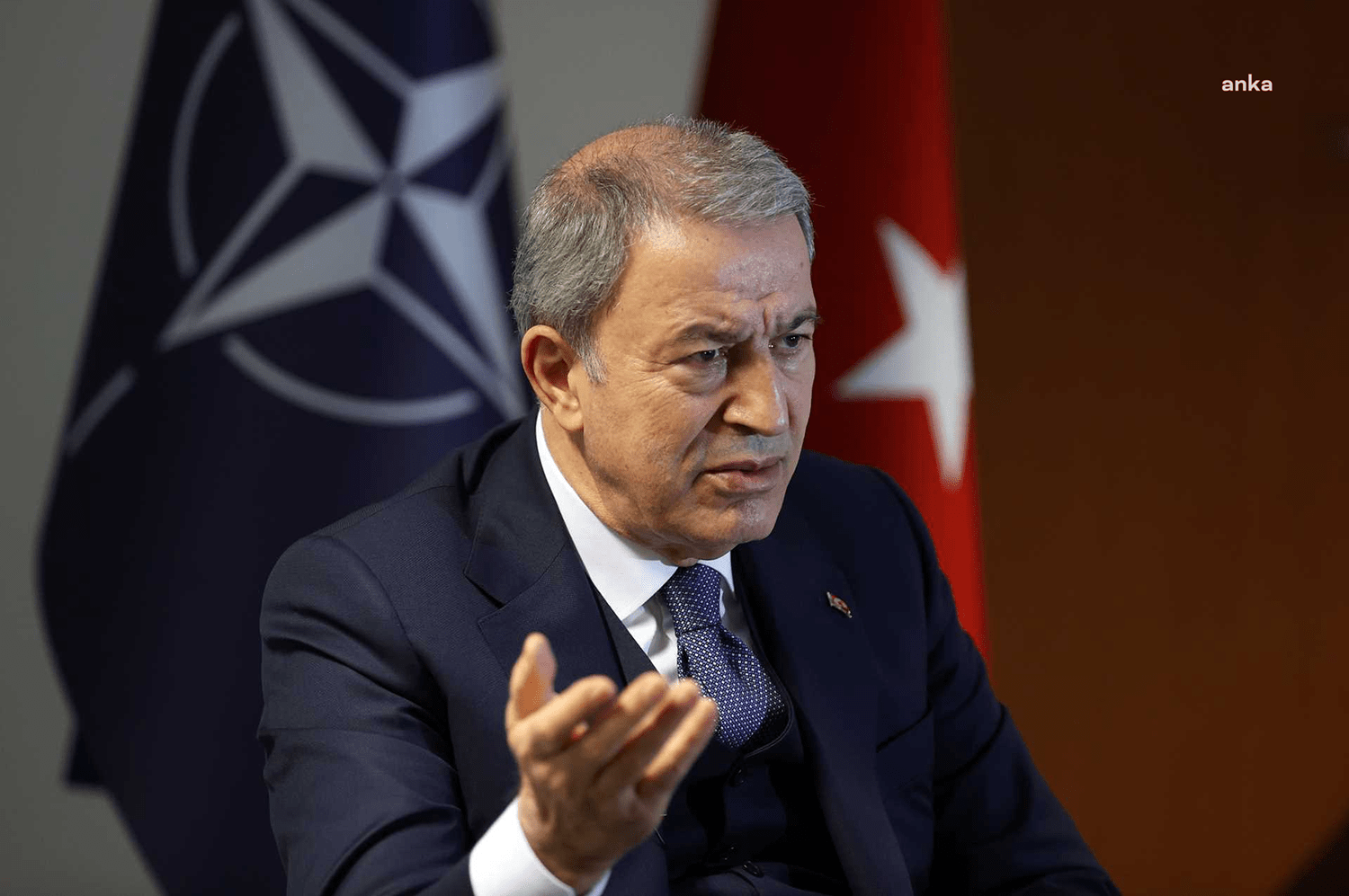 Milli Savunma Bakanı Hulusi Akar, F-16 savaş uçağı ve uçak