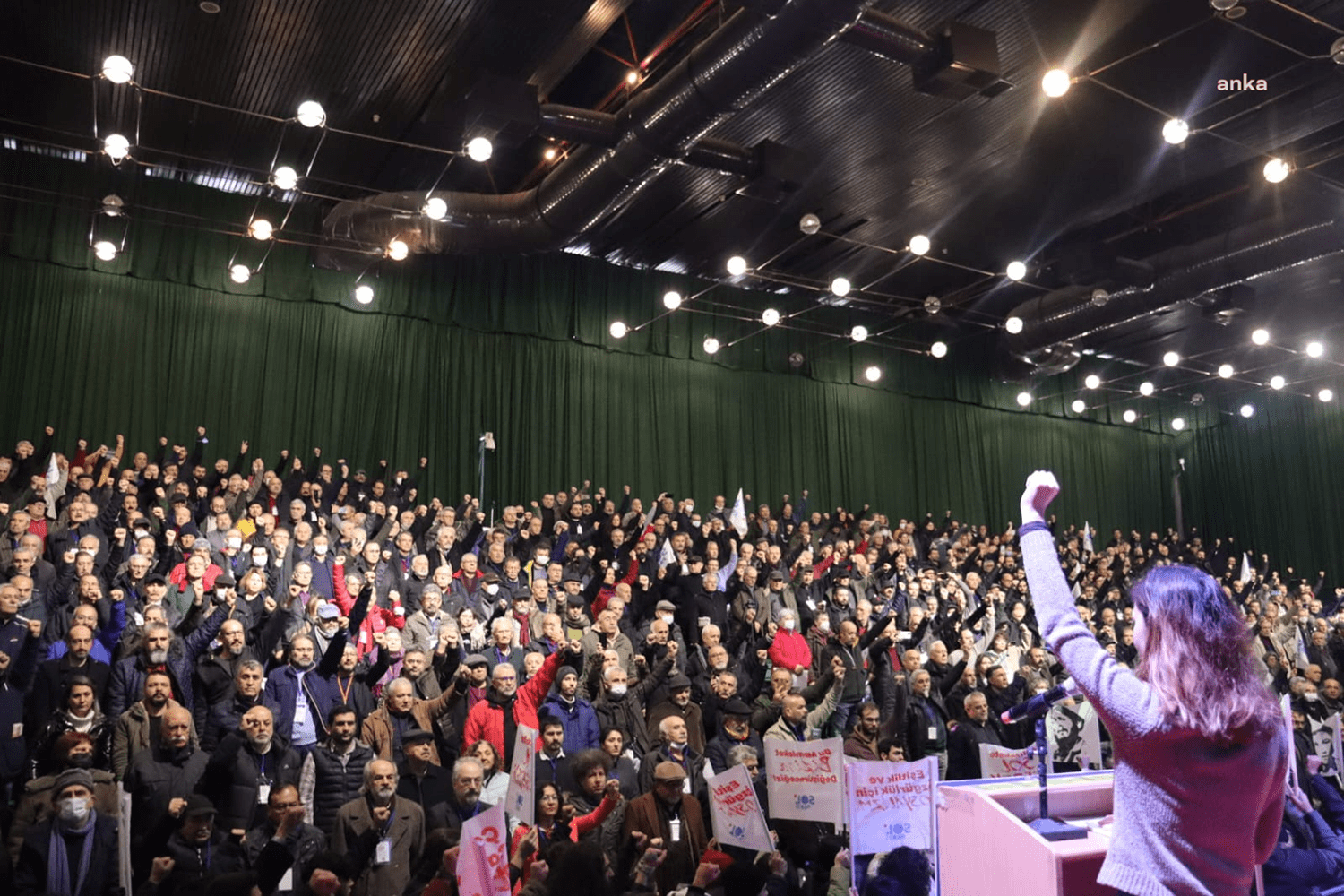 Sol Parti 2. Olağan Kongresi bugün Ankara Altınpark’ta yapıldı. Başkanlar