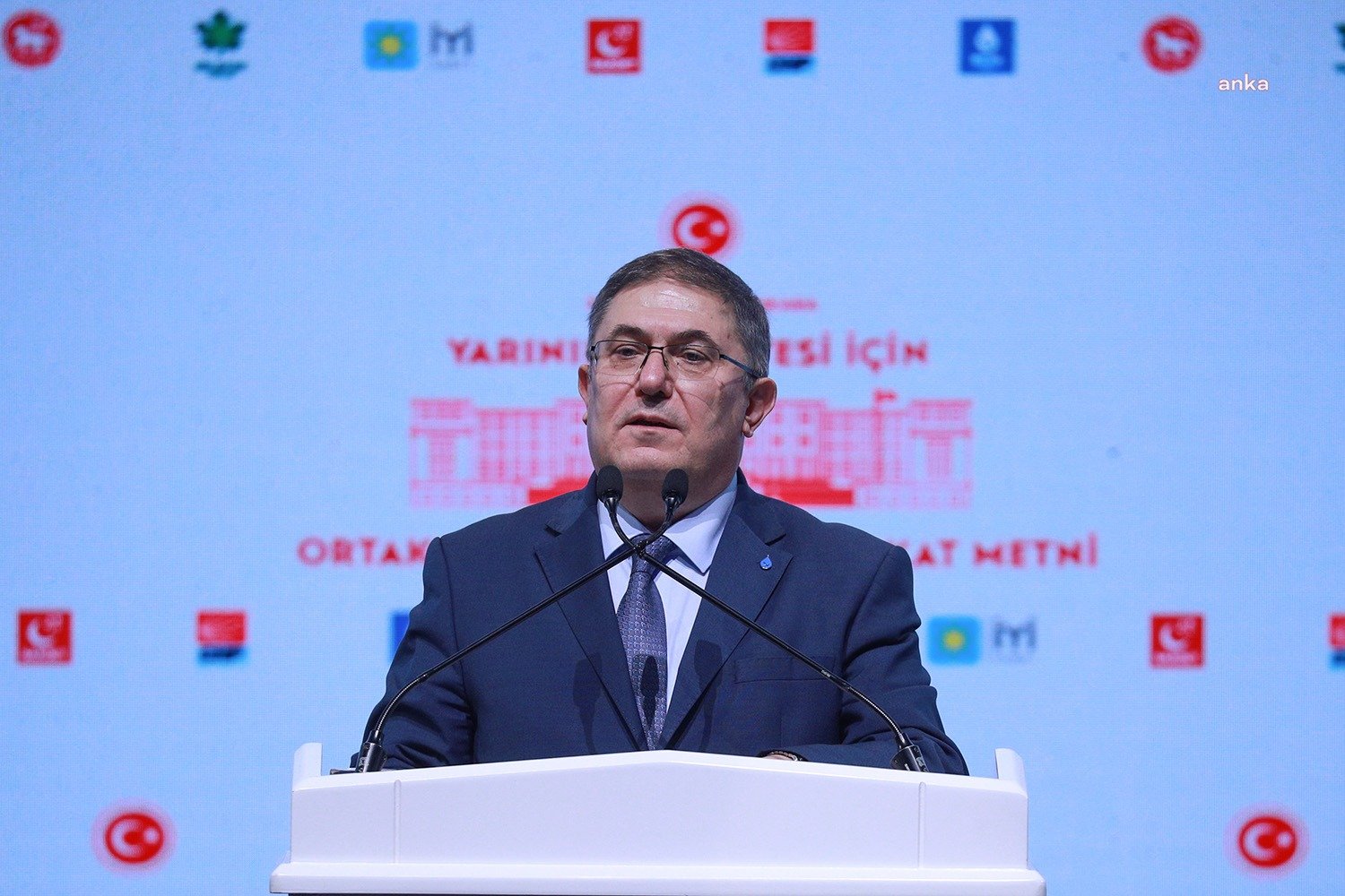 İbrahim Çanakcı: “Enflasyonu 2 Yıl İçinde Tek Haneye İndireceğiz, Hayat Pahalılığını Sonlandıracağız” Demokrasi ve Atılım (DEVA) Partisi Genel Başkan Yardımcısı İbrahim Çanakcı,