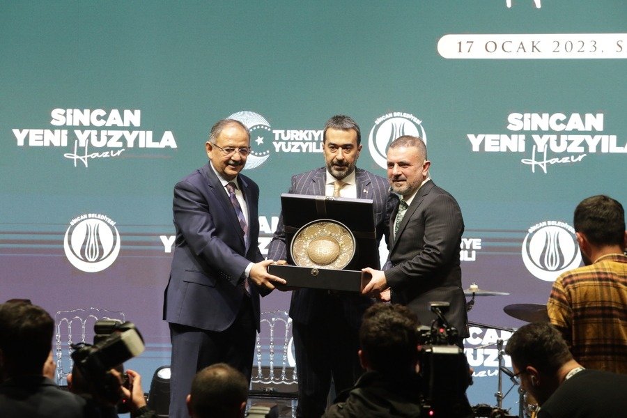 Sincan Belediye Başkanı Murat Ercan "Sincan Yeni Yüzyıla Hazır" mottosuyla,