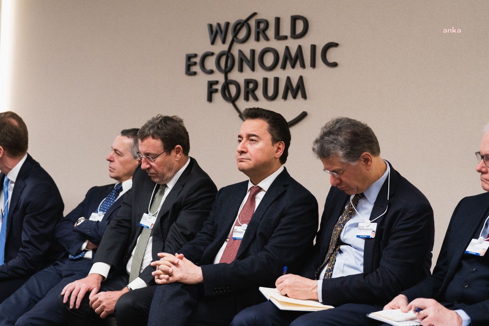 DEVA Partisi Genel Başkanı Ali Babacan, İsviçre Davos’ta düzenlenen Dünya