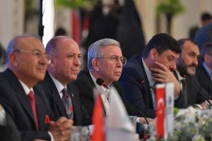 ABB Baskani Mansur Yavas Sanayicilerle Bir Araya Geldi