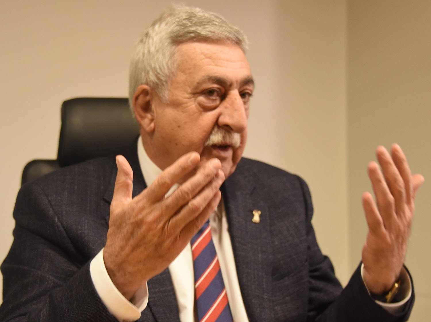 Yeni yılın esnaf ve sanatkârlara bol kazanç getirmesini dileyen TESK