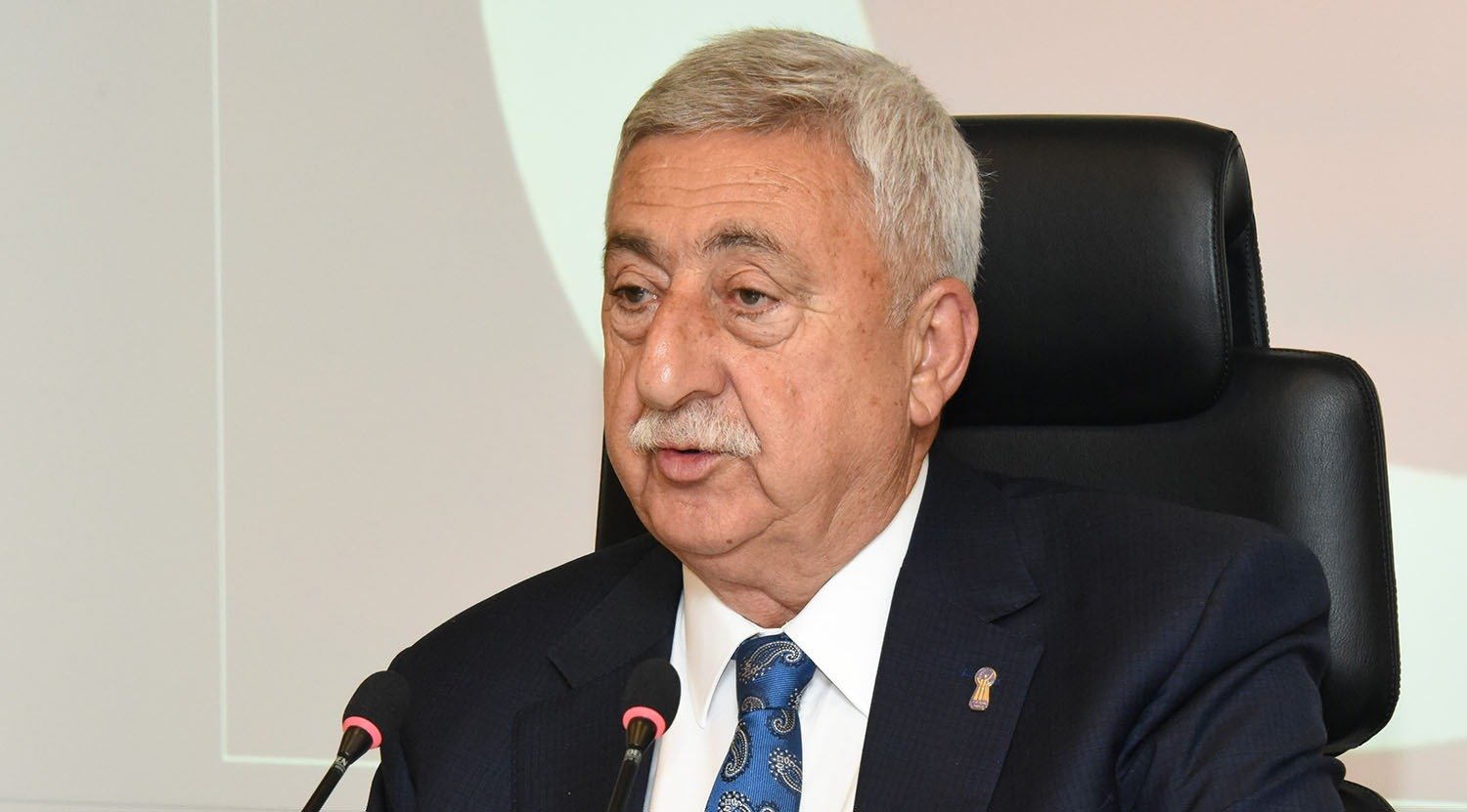 Türkiye Esnaf ve Sanatkârlar Konfederasyonu (TESK) Genel Başkanı Bendevi Palandöken,