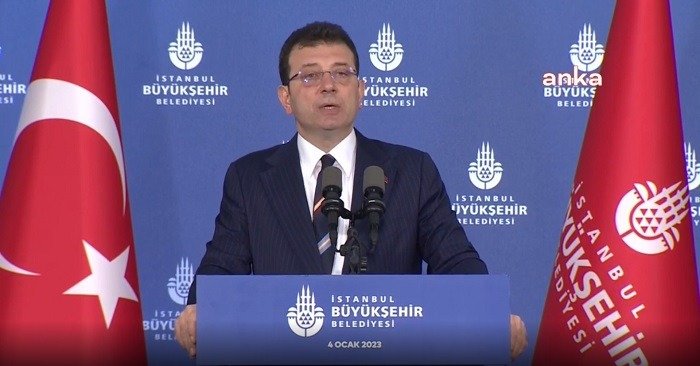 İstanbul Büyükşehir Belediye (İBB) Başkanı Ekrem İmamoğlu, gazetecilerin belediyeye kayyum