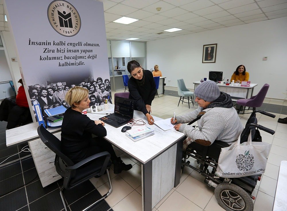 2015 yılından bu yana engelli vatandaşlara danışmanlık hizmeti veren Yenimahalle