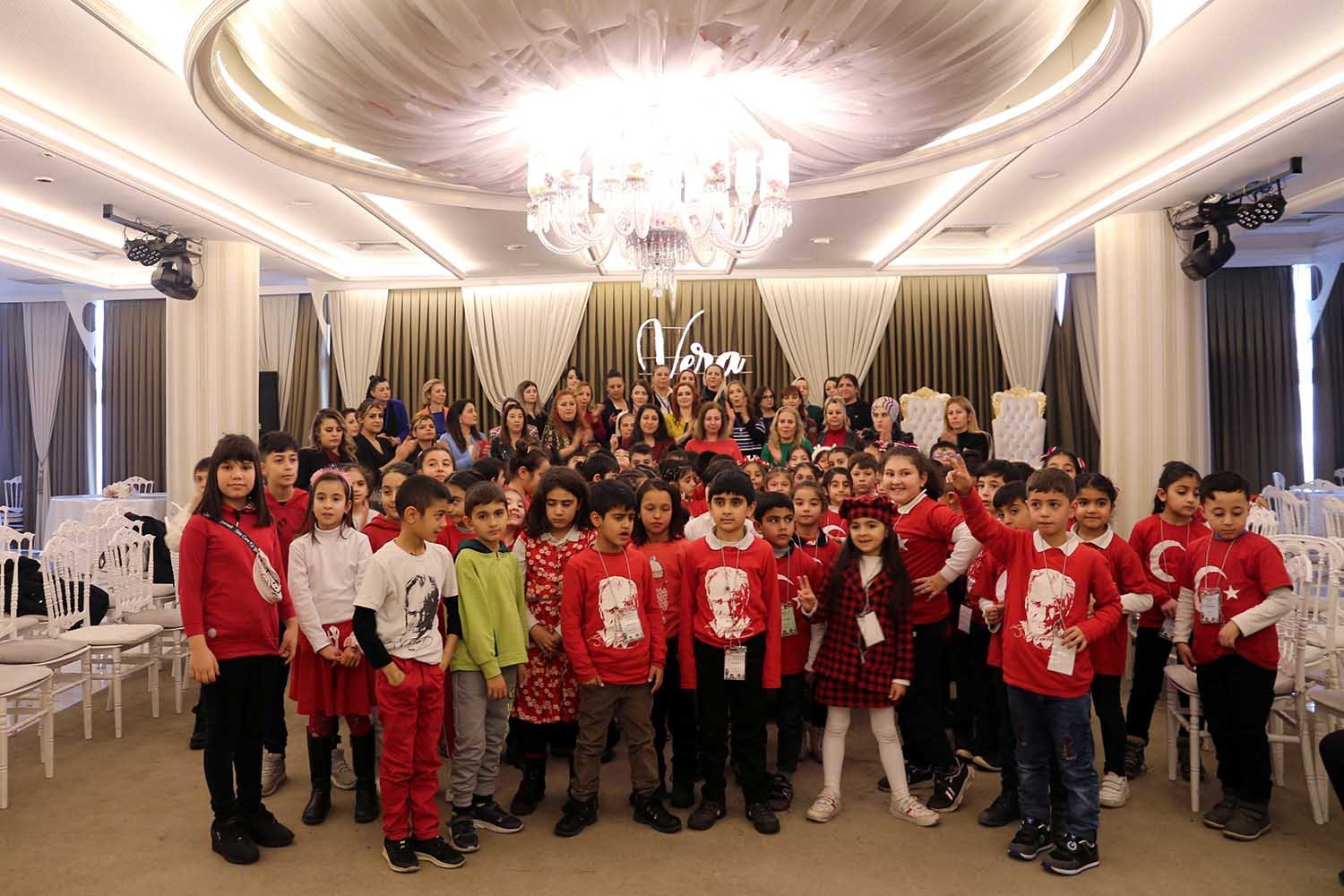 Yenimahalle Belediyesi’nin Yenimahalle’deki ilköğretim seviyesindeki tüm çocukların bilim ve evrensel