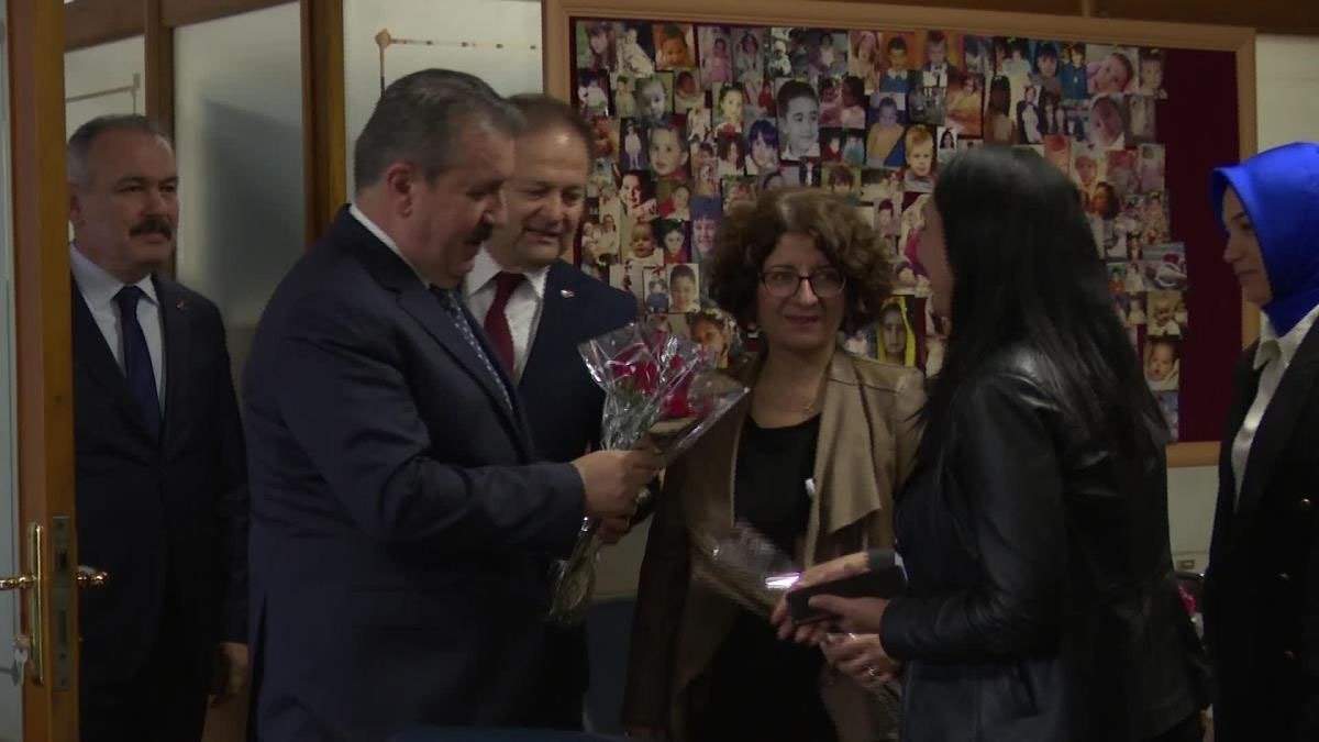 Büyük Birlik Partisi (BBP) Genel Başkanı Mustafa Destici, 10 Ocak