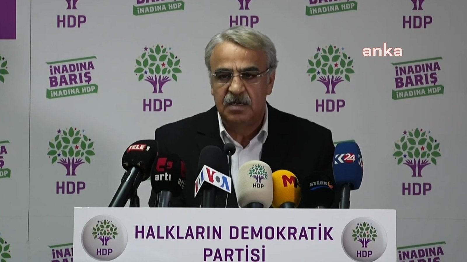 HDP Eş Genel Başkanı Mithat Sancar, Anayasa Mahkemesi'ne bugün başvuruda
