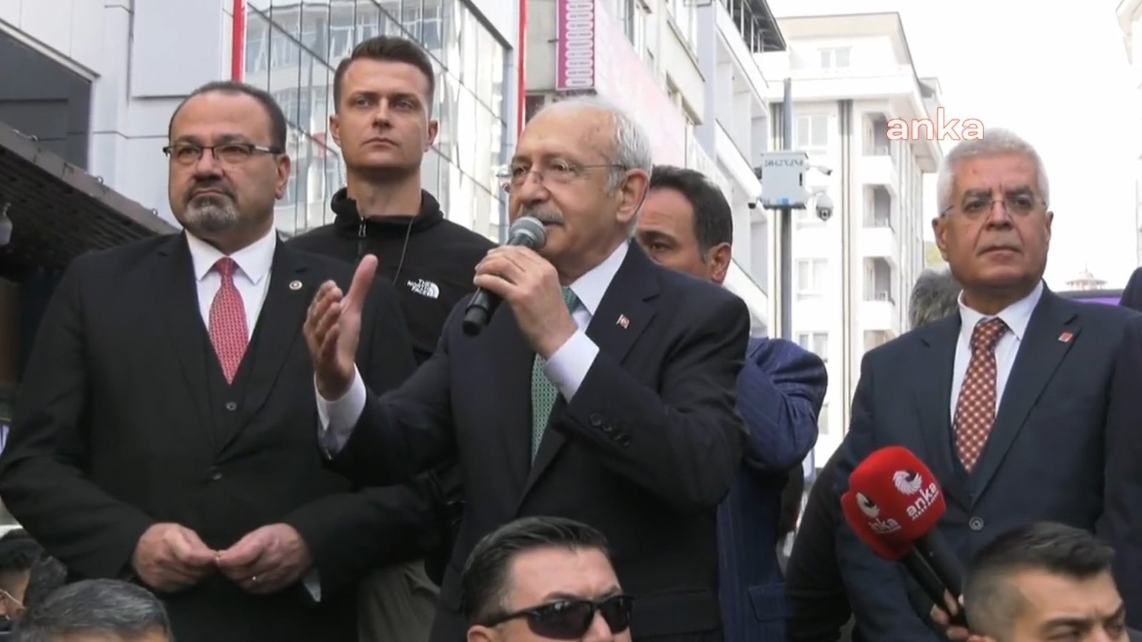 CHP Genel Başkanı Kemal Kılıçdaroğlu, Gaziantep’te yurttaşlara seslenirken “Bir şey