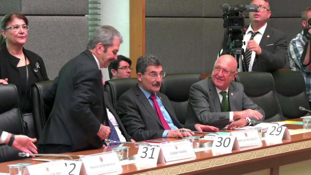 TBMM Anayasa Komisyonu’nda Anayasa’da değişiklik öngören 3 maddelik başörtüsü teklifinin