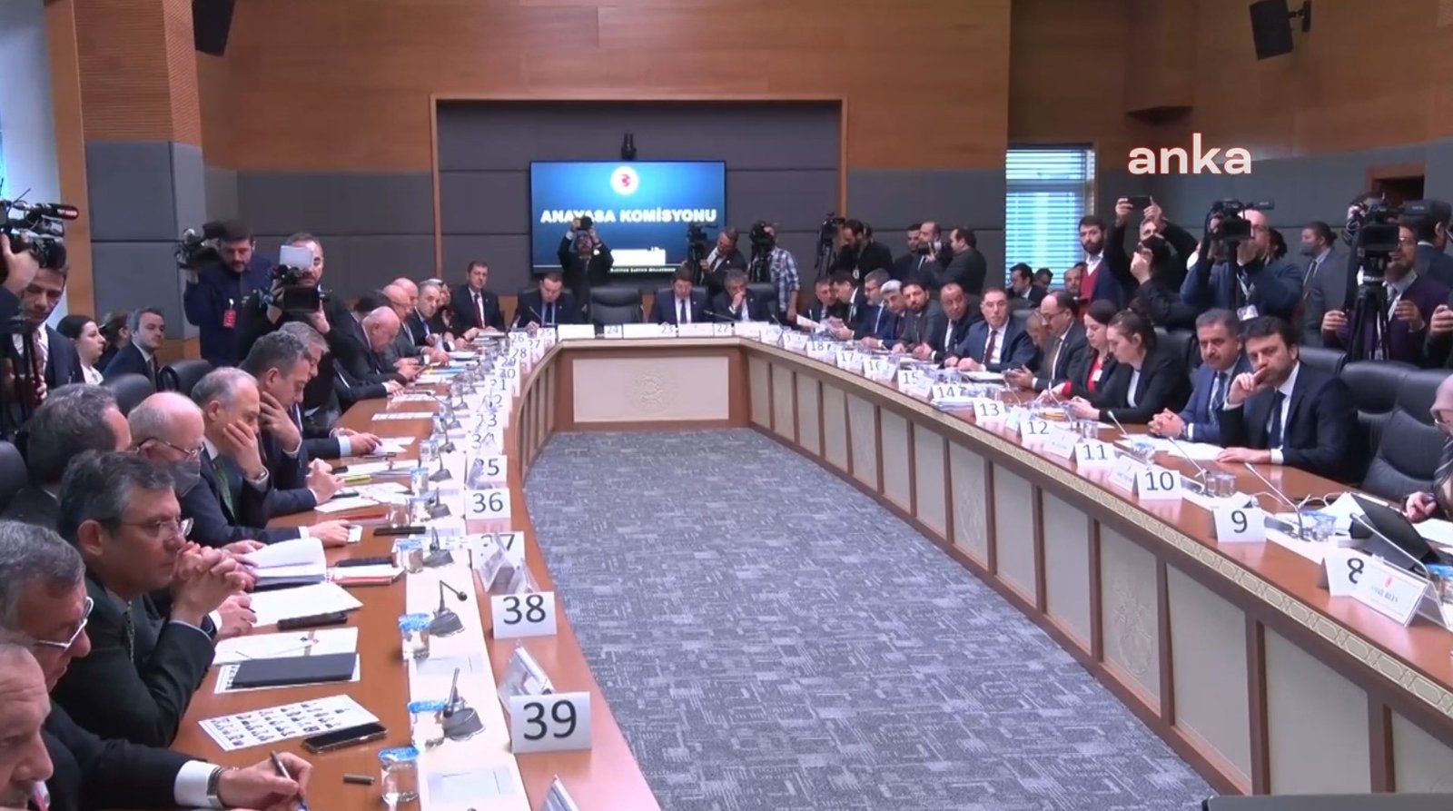 İYİ Parti Grup Başkanvekili Erhan Usta, TBMM Anayasa Komisyonu’nda görüşülen